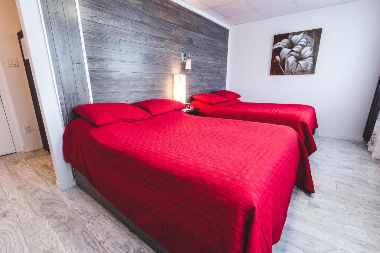 Hotel Le Plaza Ла Байе Екстериор снимка